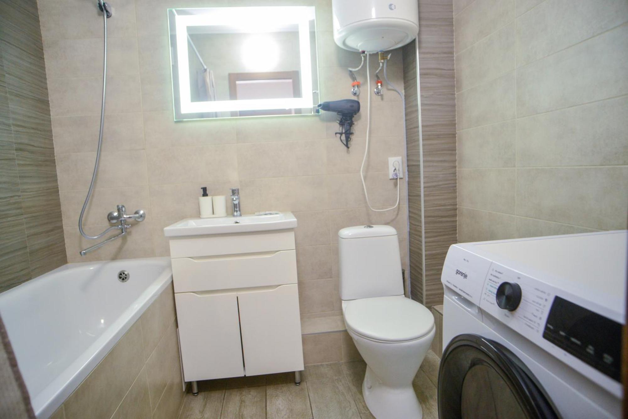 Lakeside View At Revutskogo 54 Apartment Kyiv